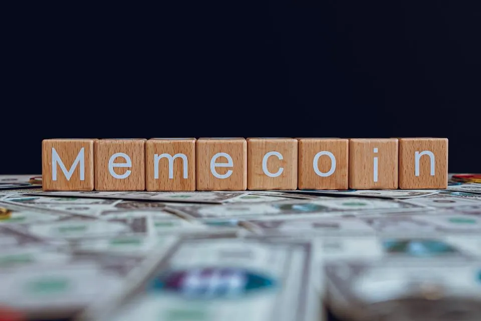 Conta de trader de paródia recebe presente de memecoin que cresceu para quase US$ 1 milhão