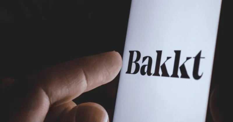 Bakkt anuncia oferta pública para financiar compras de Bitcoin e reforçar estratégia cripto
