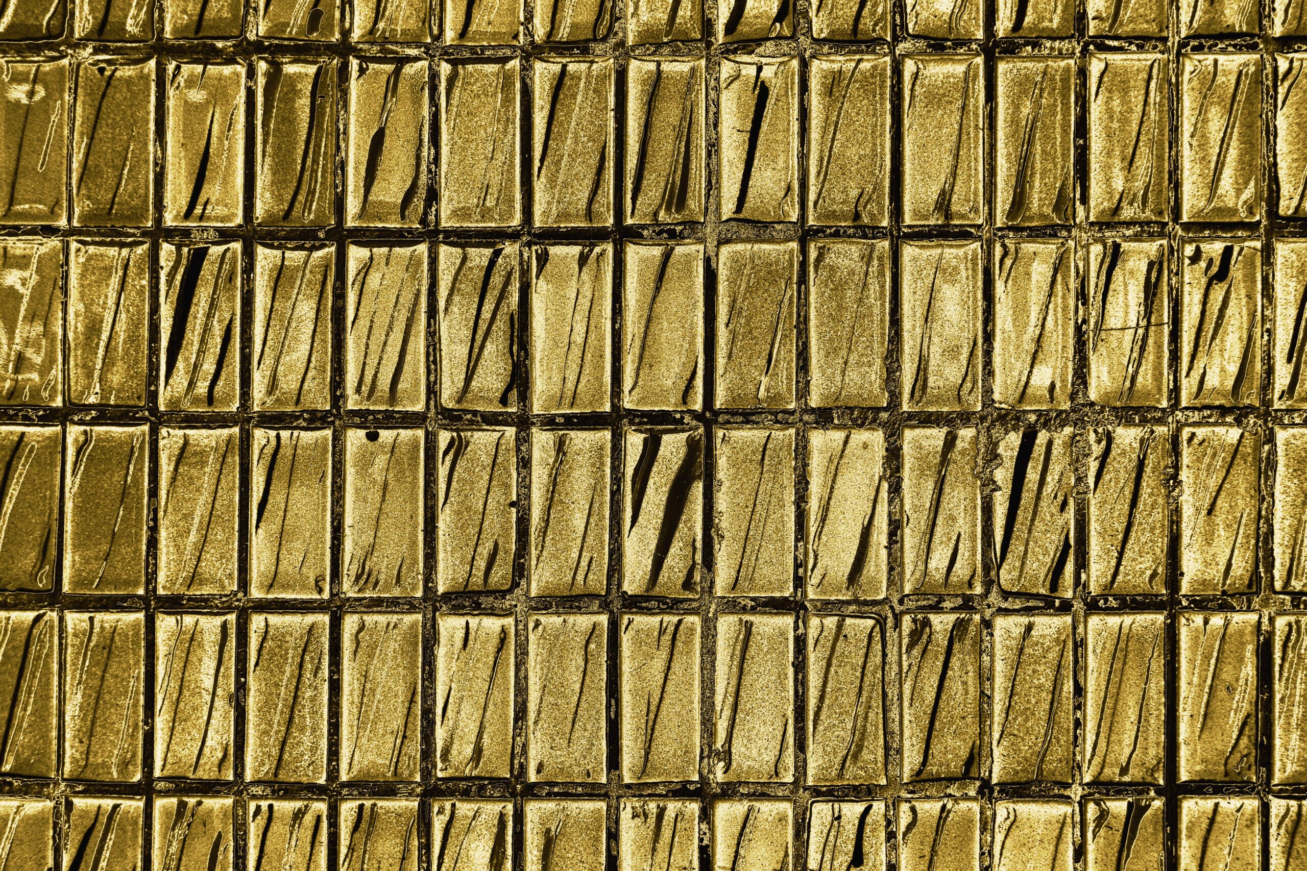 Investidor que guardava bitcoin em barra de ouro há 13 anos revela lucro de R$ 50 milhões