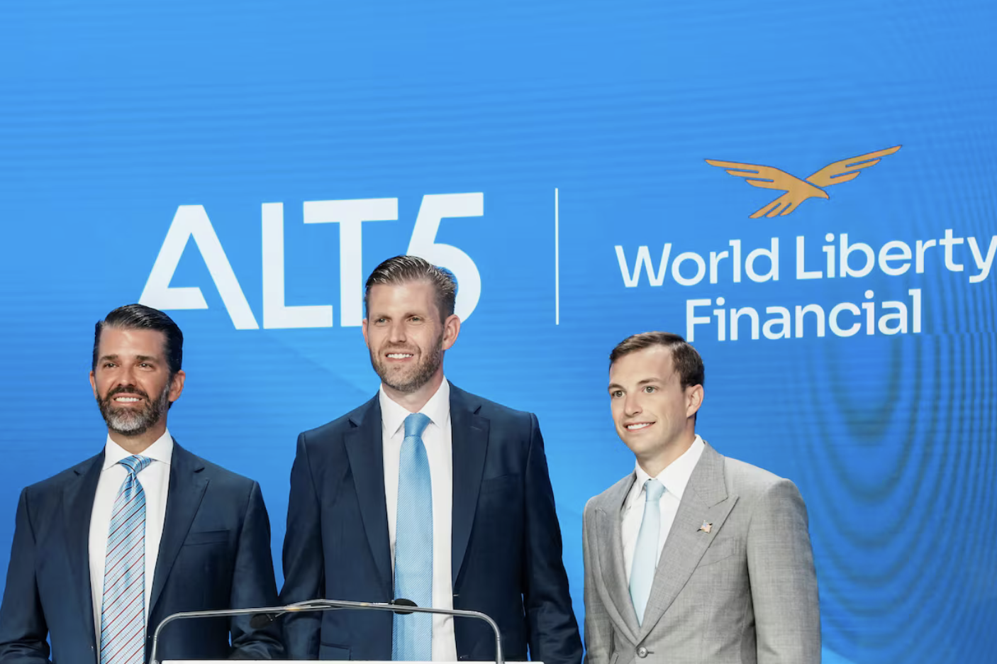 WLFI entra em cena: a nova criptomoeda ligada a Trump já vale US$ 30 bilhões