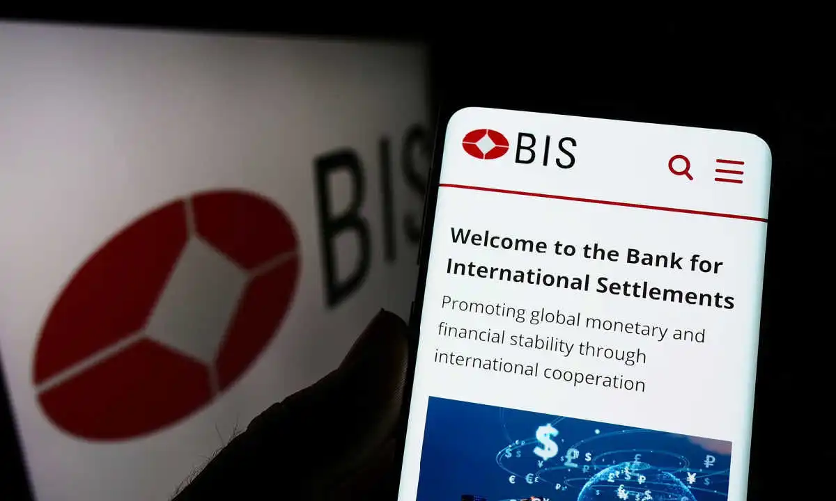 Bank for International Settlements (BIS) nomeia novo chefe de inovação: atenção global volta a CBDCs e regulação cripto