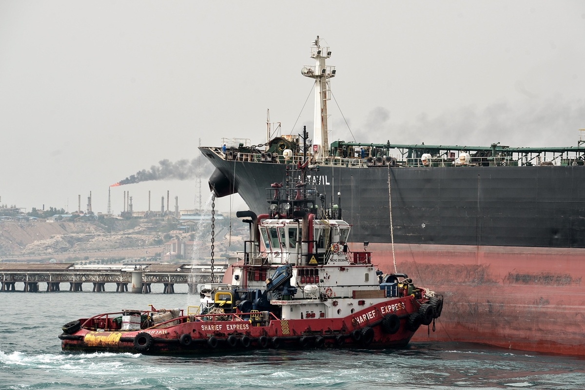 Após Trump ordenar o bloqueio naval de Hormuz, os contratos futuros de petróleo na Hyperliquid aumentaram 7%