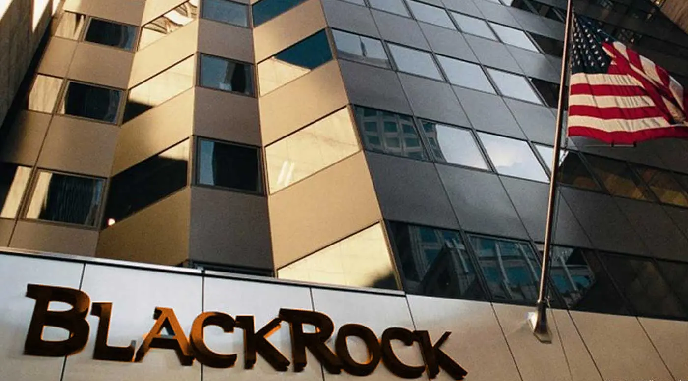 Uma venda significativa de US$ 1,26 bilhão em IBIT da BlackRock foi possivelmente uma retirada imediata de um grande investidor