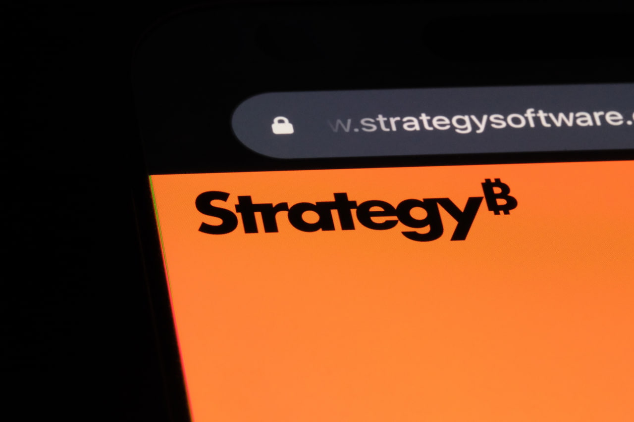 A avaliação da Strategy caiu inferior do valor de suas participações no bitcoin