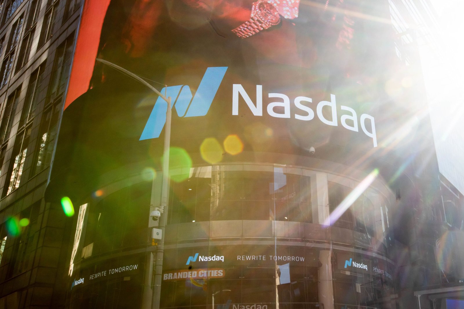 Nasdaq-100 entra em cadeia com o lançamento do primeiro fundo licenciado pela Janus Henderson e Centrifuge